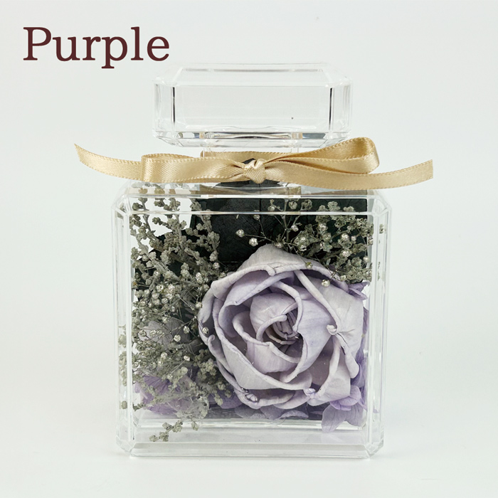 古希祝い メッセージラベル付き香水瓶にアレンジしたソラフラワー